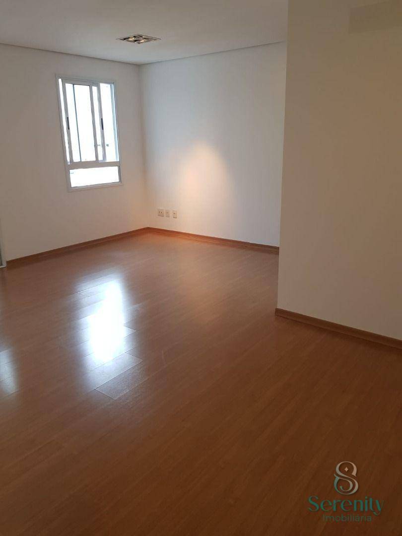 Apartamento para alugar com 3 quartos, 81m² - Foto 4