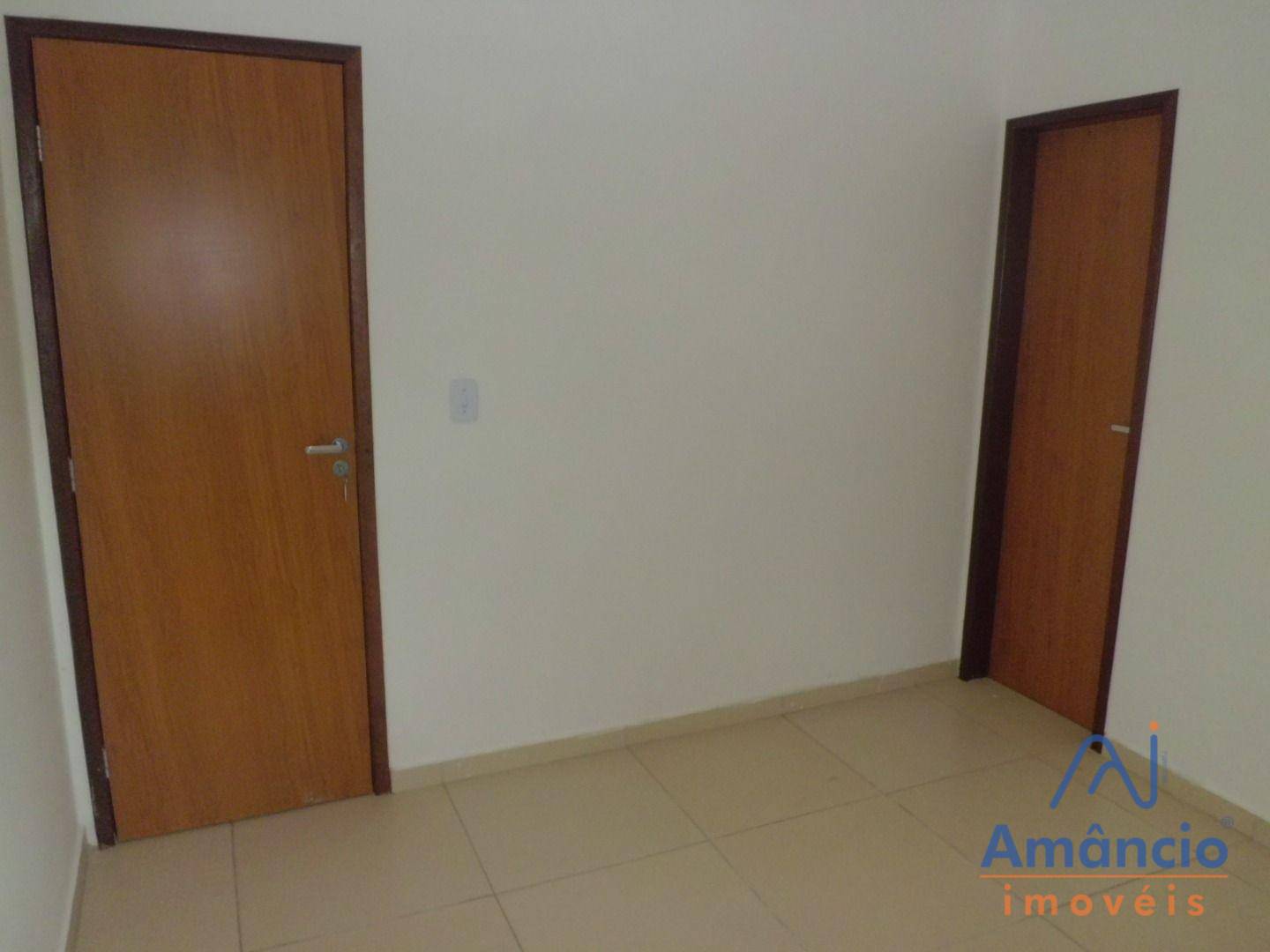 Apartamento à venda com 2 quartos, 60m² - Foto 15