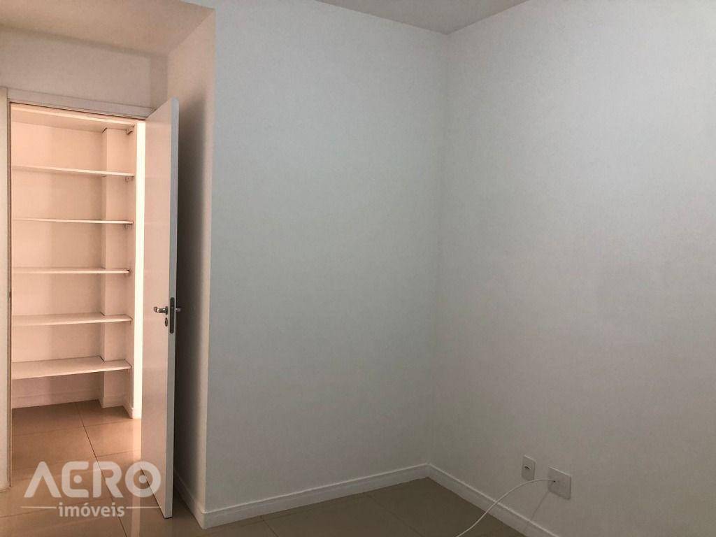 Apartamento à venda com 2 quartos, 62m² - Foto 13