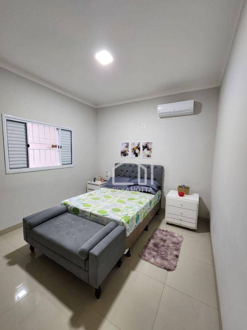 Casa à venda com 2 quartos, 70m² - Foto 12