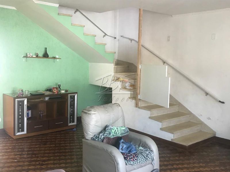 Sobrado à venda com 3 quartos, 205m² - Foto 4