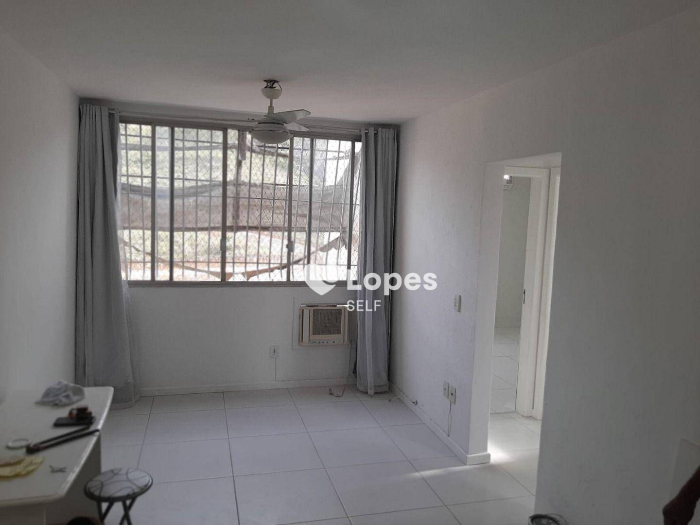 Apartamento à venda com 2 quartos, 78m² - Foto 2