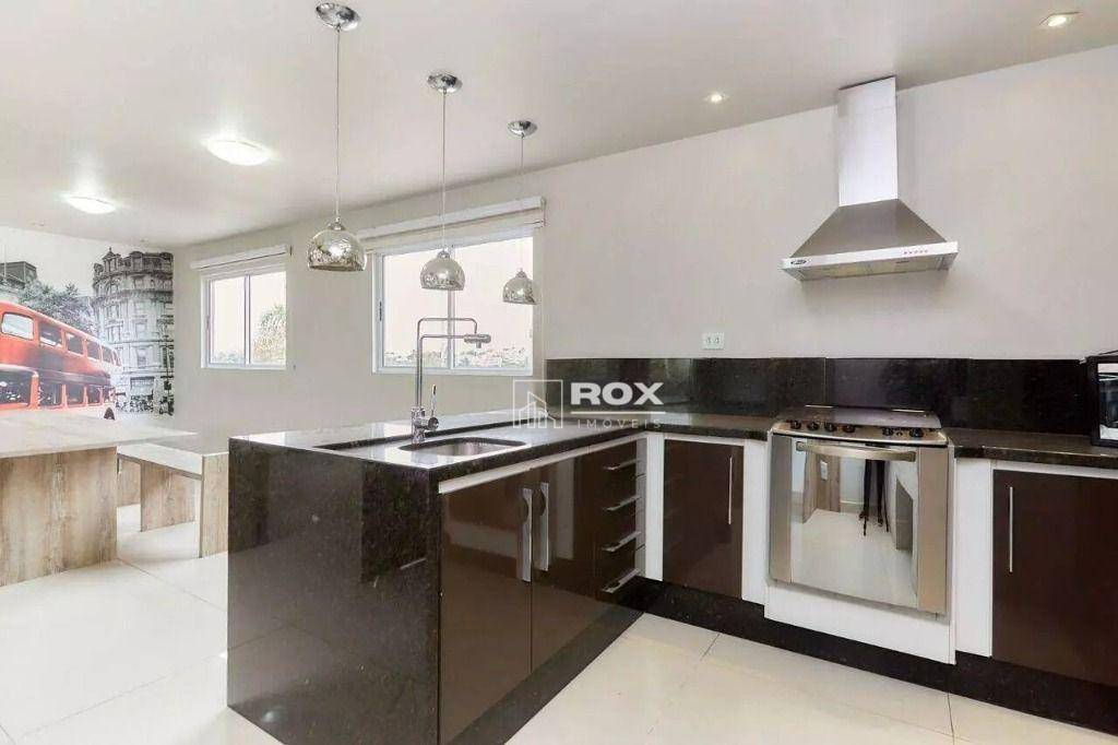 Casa à venda com 3 quartos, 168m² - Foto 1