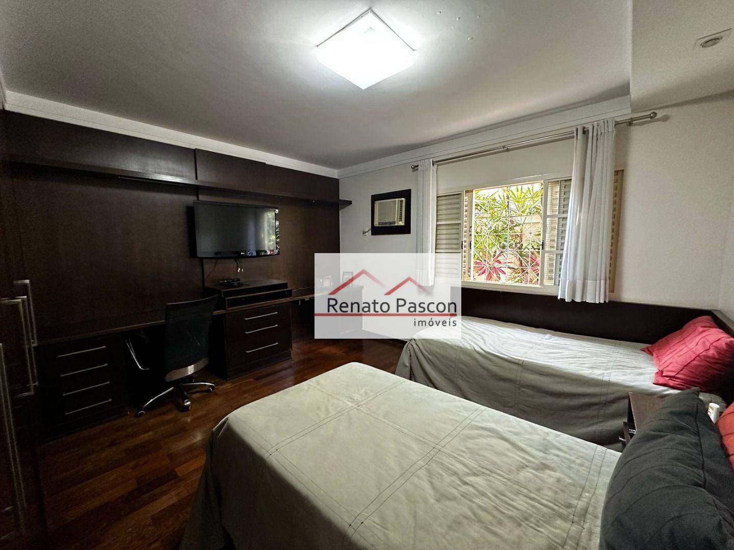 Casa à venda com 3 quartos, 450m² - Foto 12
