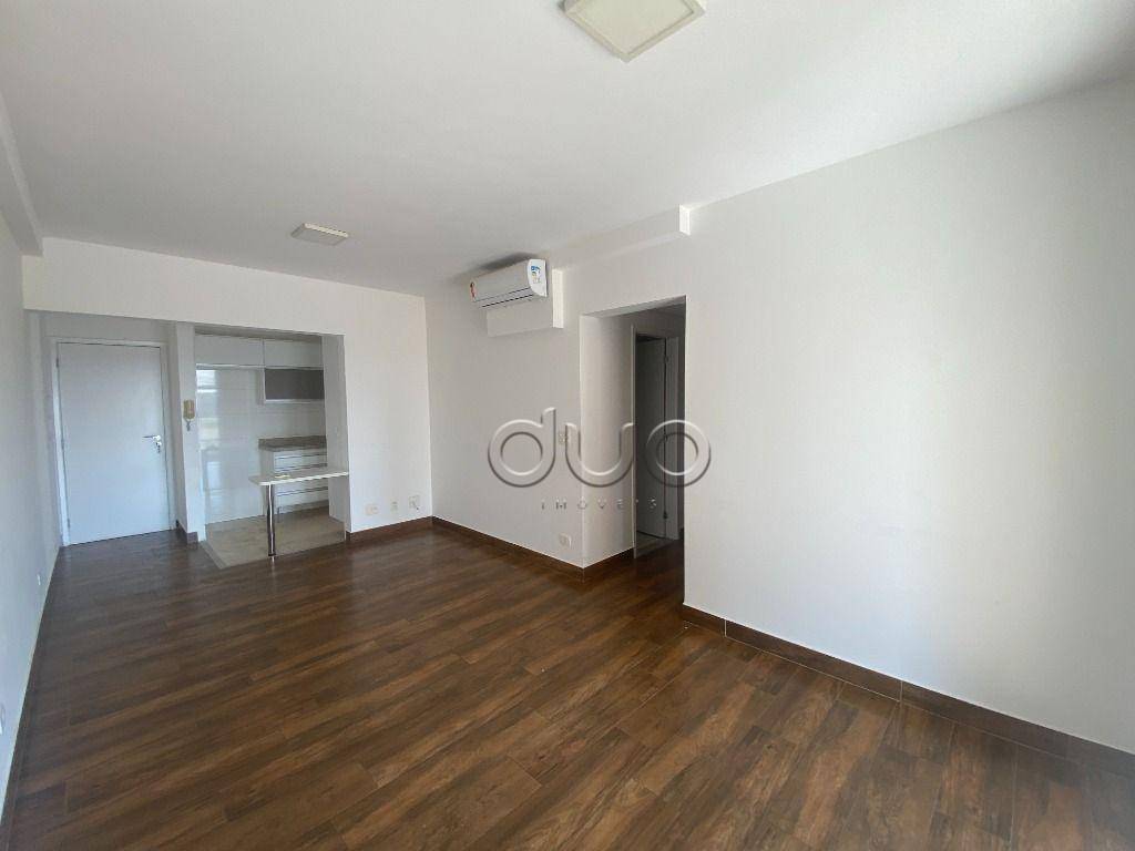 Apartamento à venda com 3 quartos, 79m² - Foto 1