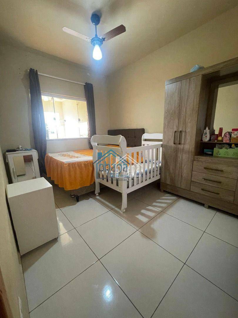 Casa à venda com 3 quartos, 212m² - Foto 3