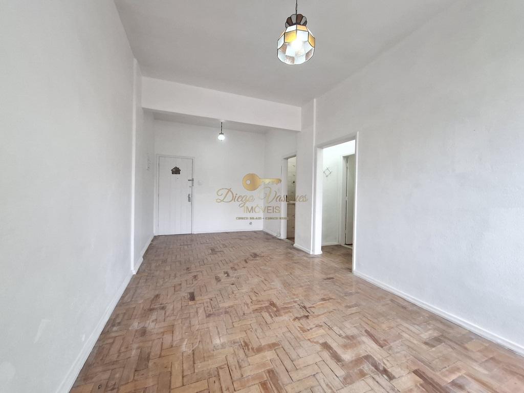 Apartamento à venda com 1 quarto, 33m² - Foto 1