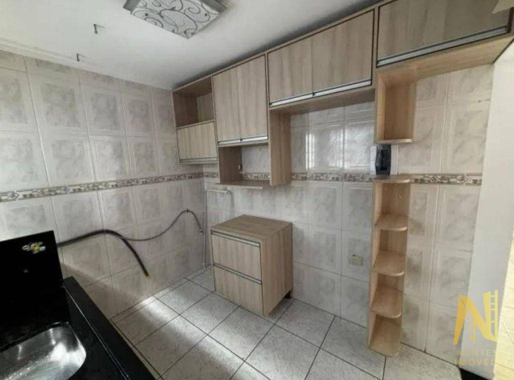 Apartamento à venda com 2 quartos, 69m² - Foto 3