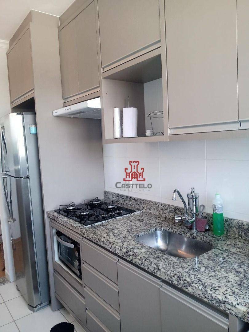 Apartamento à venda com 2 quartos, 47m² - Foto 2