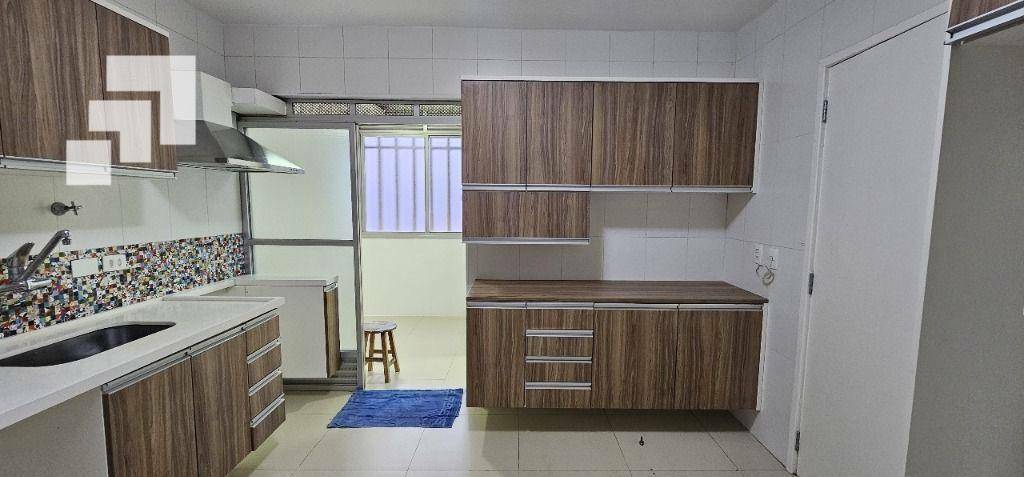 Cobertura à venda com 3 quartos, 202m² - Foto 3