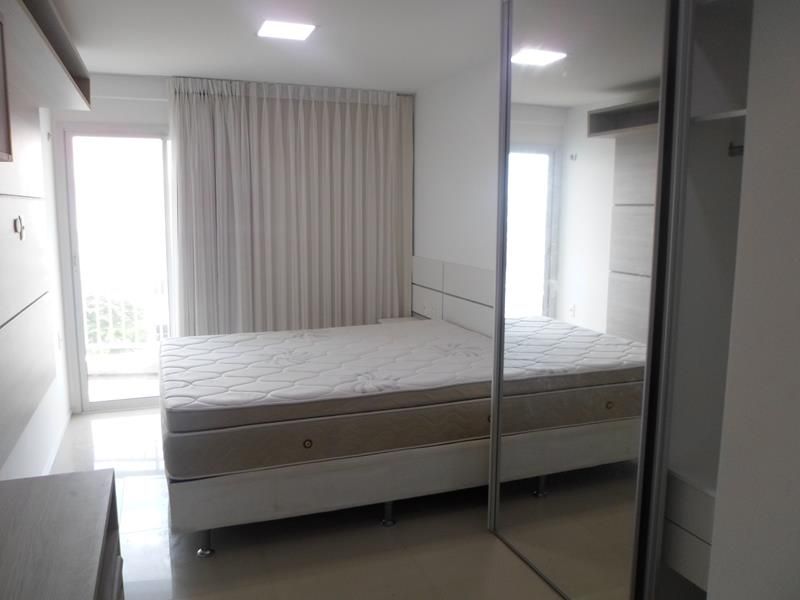 Apartamento à venda com 3 quartos, 91m² - Foto 12