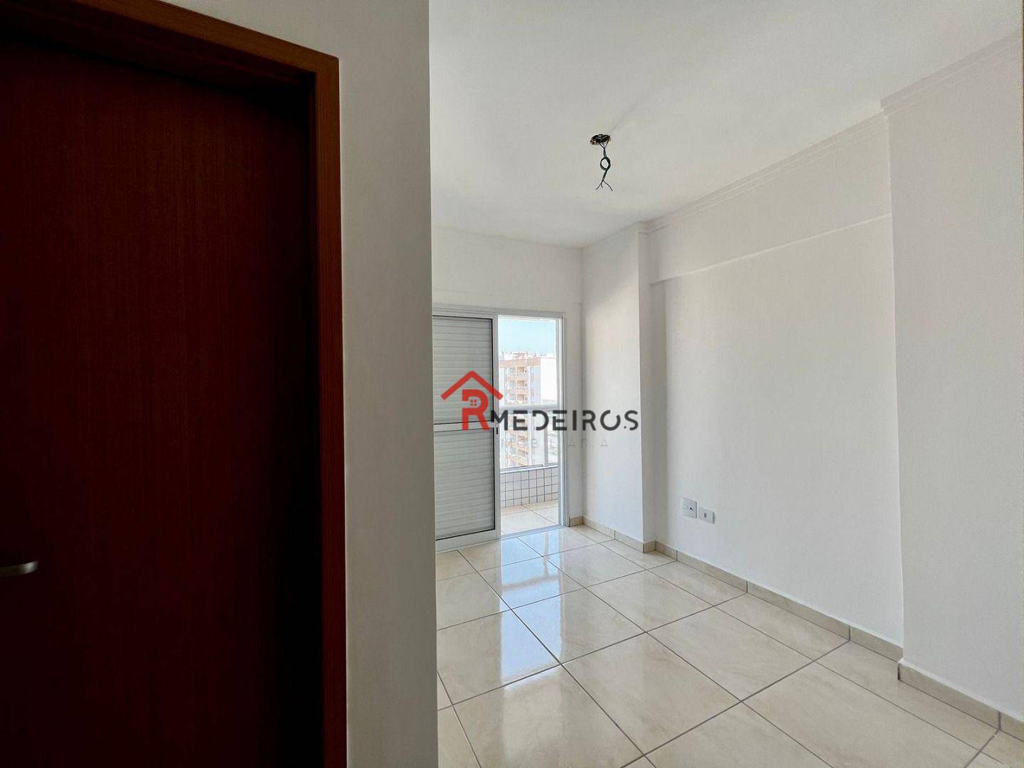 Apartamento à venda com 2 quartos, 70m² - Foto 32