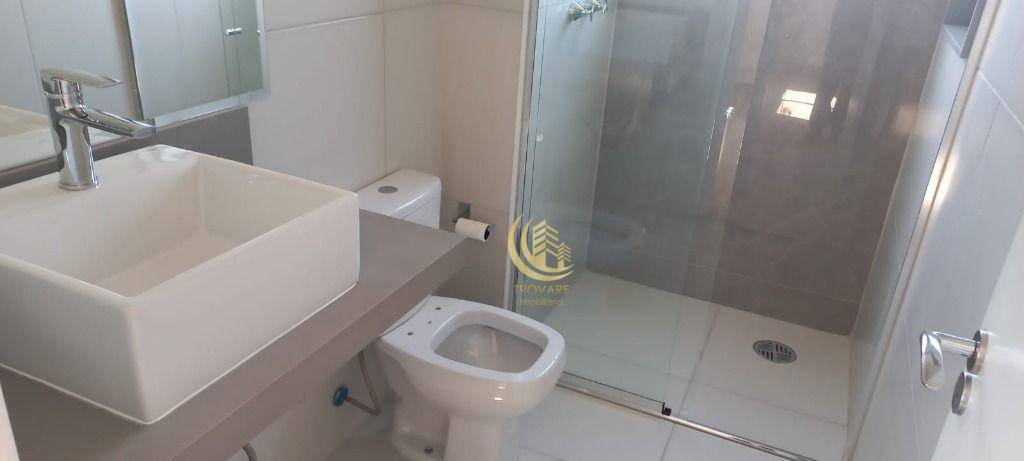 Apartamento para alugar com 3 quartos, 109m² - Foto 11