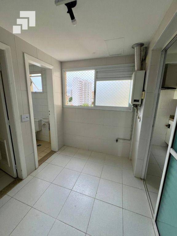 Apartamento para alugar com 4 quartos, 140m² - Foto 33