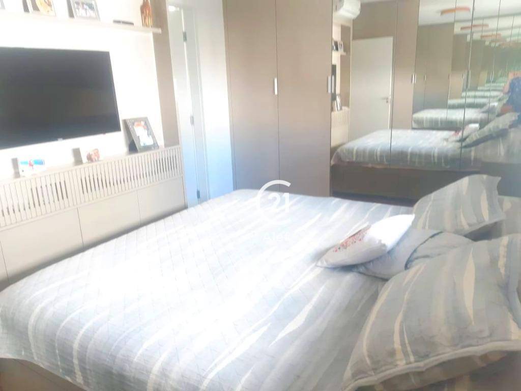 Apartamento à venda com 3 quartos, 208m² - Foto 4