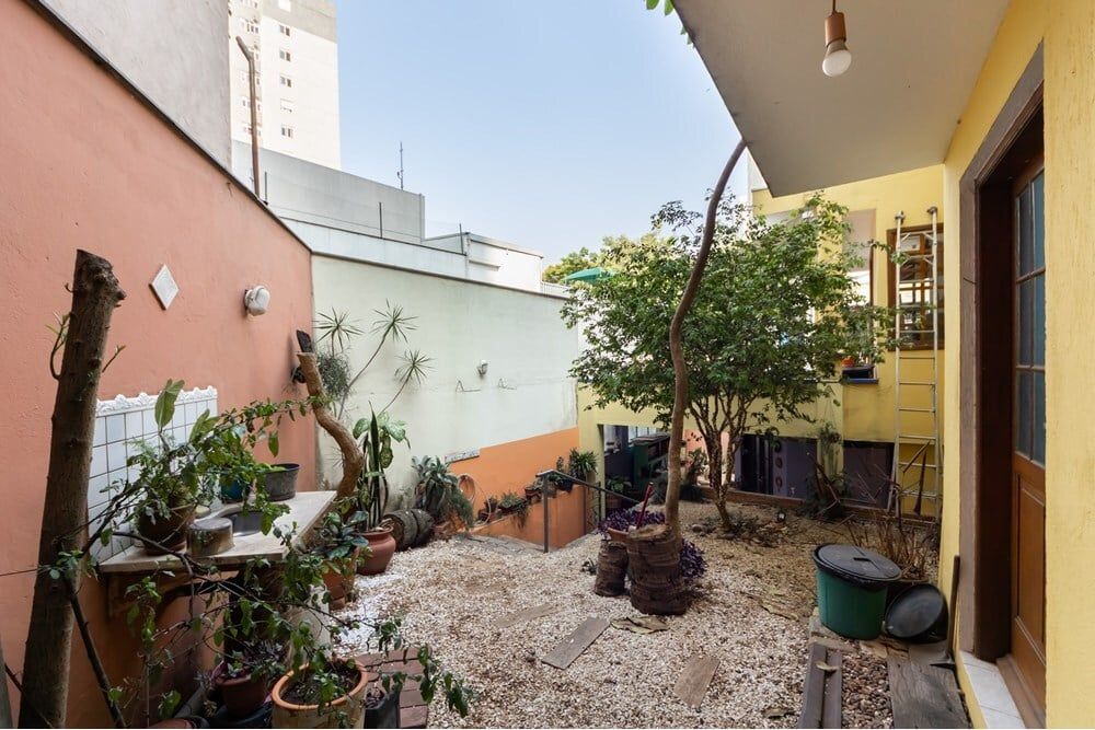 Casa de Condomínio à venda com 3 quartos, 220m² - Foto 2