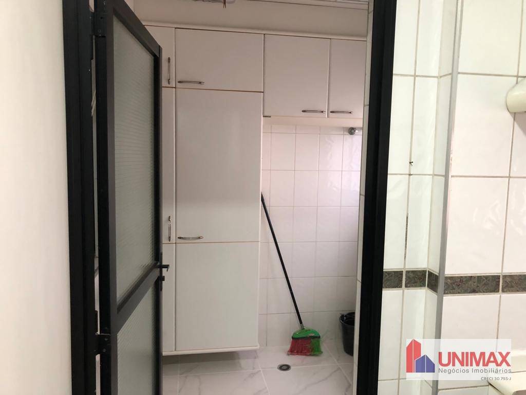 Apartamento à venda com 3 quartos, 168m² - Foto 28