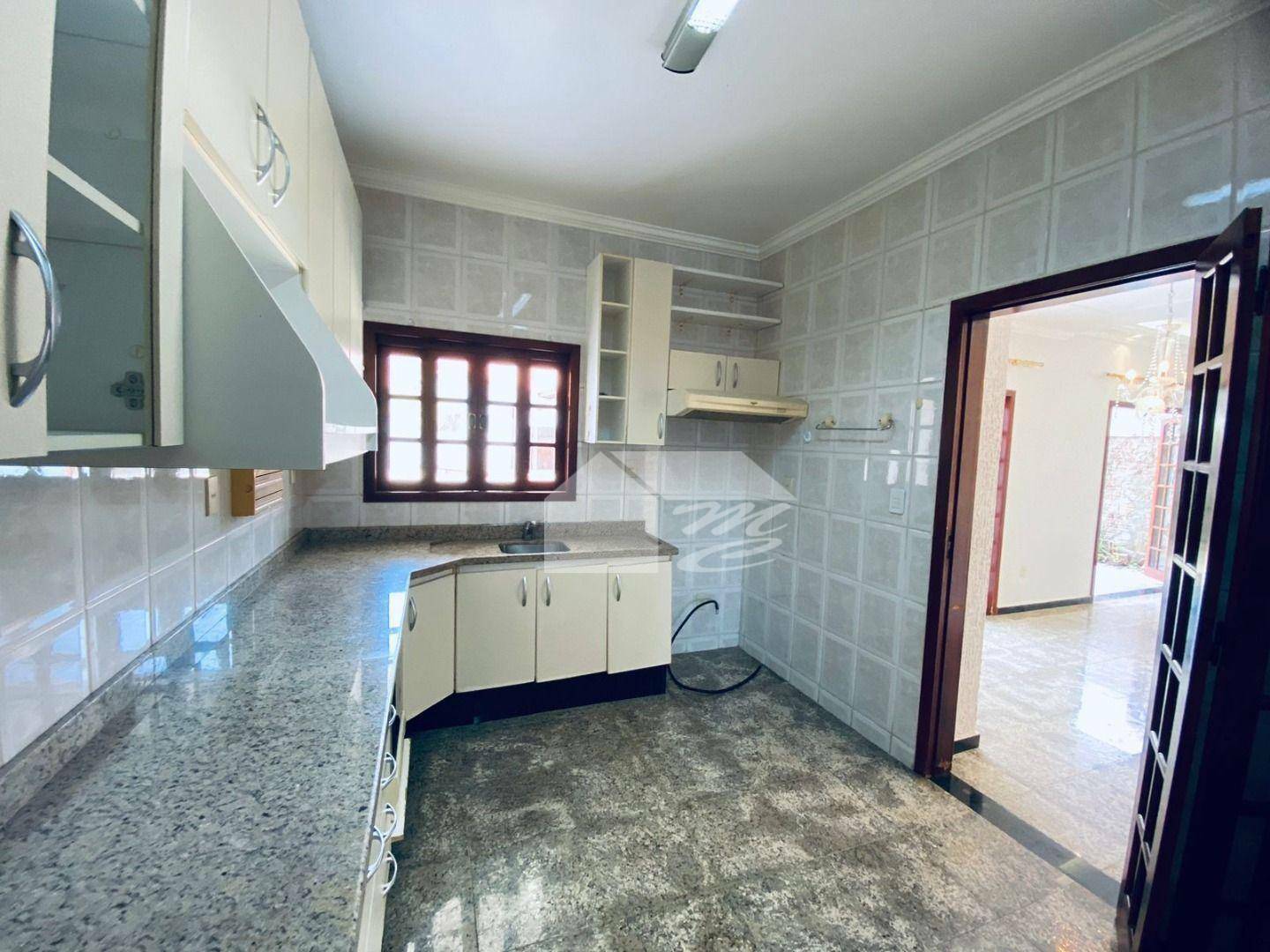 Casa de Condomínio à venda com 4 quartos, 350m² - Foto 35