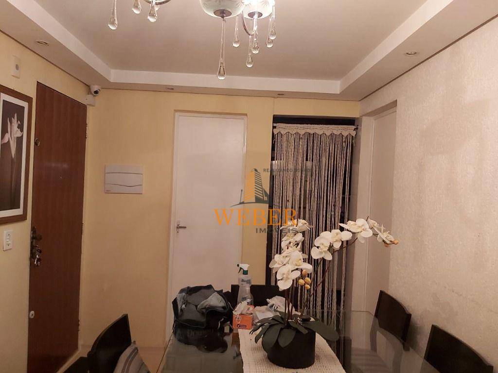 Apartamento à venda com 3 quartos, 61m² - Foto 2