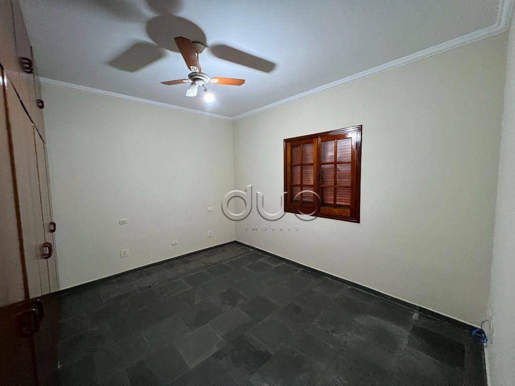 Casa à venda com 3 quartos, 151m² - Foto 15