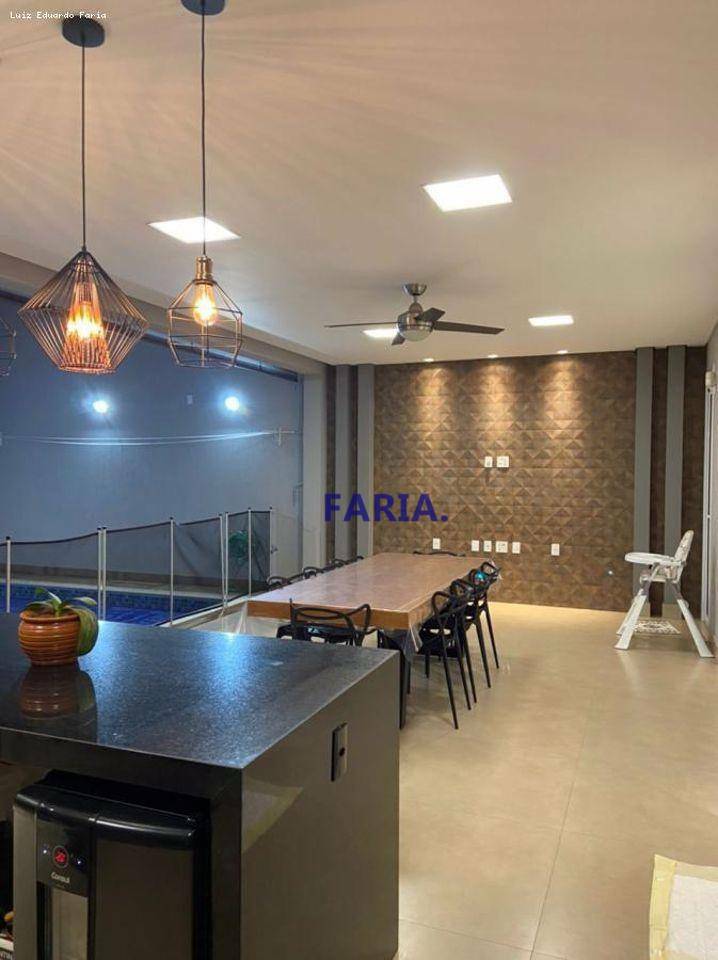 Casa à venda com 3 quartos, 338m² - Foto 7