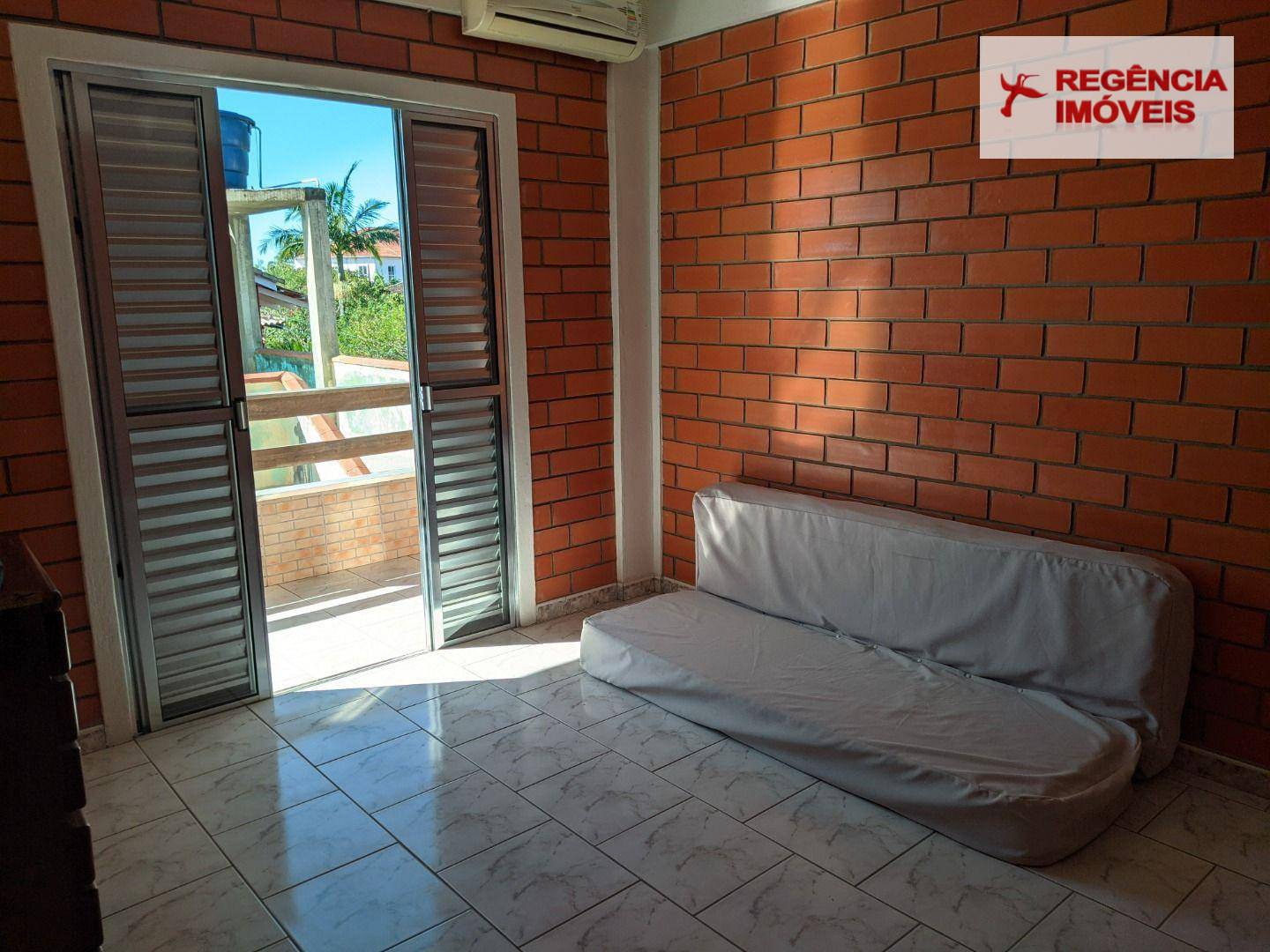 Casa à venda com 4 quartos, 200m² - Foto 7