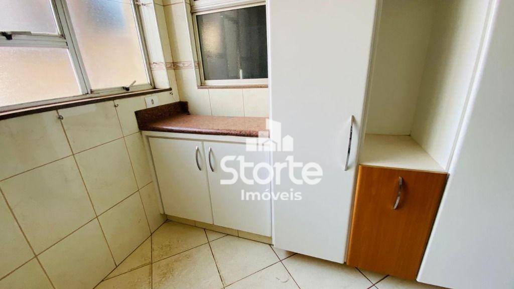 Apartamento à venda com 4 quartos, 194m² - Foto 11