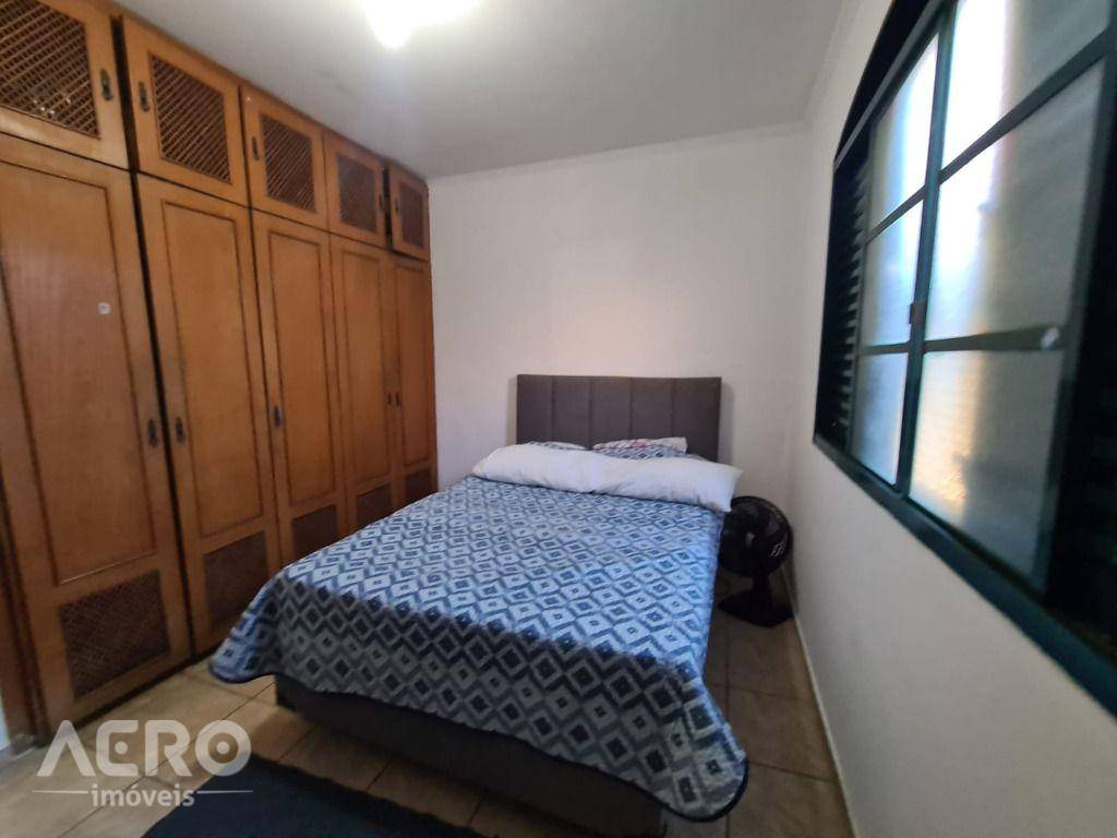 Casa à venda com 3 quartos, 214m² - Foto 24