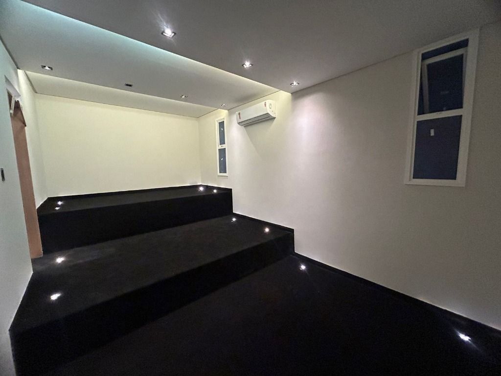 Casa de Condomínio à venda com 3 quartos, 570m² - Foto 35