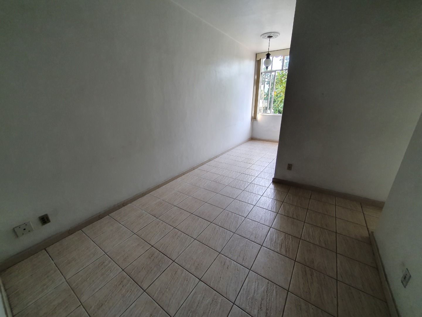 Apartamento à venda com 2 quartos, 61m² - Foto 3