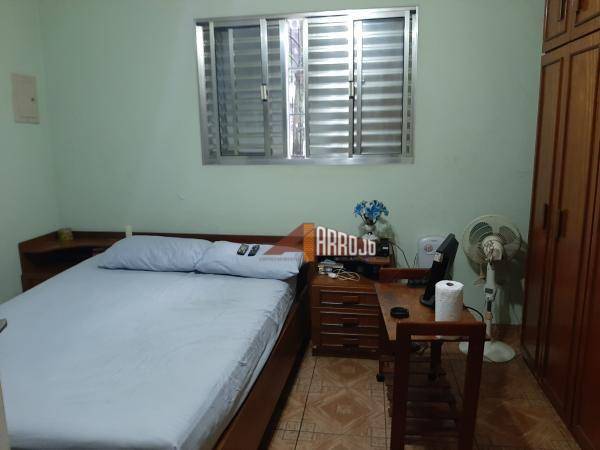 Sobrado à venda com 3 quartos, 194m² - Foto 3