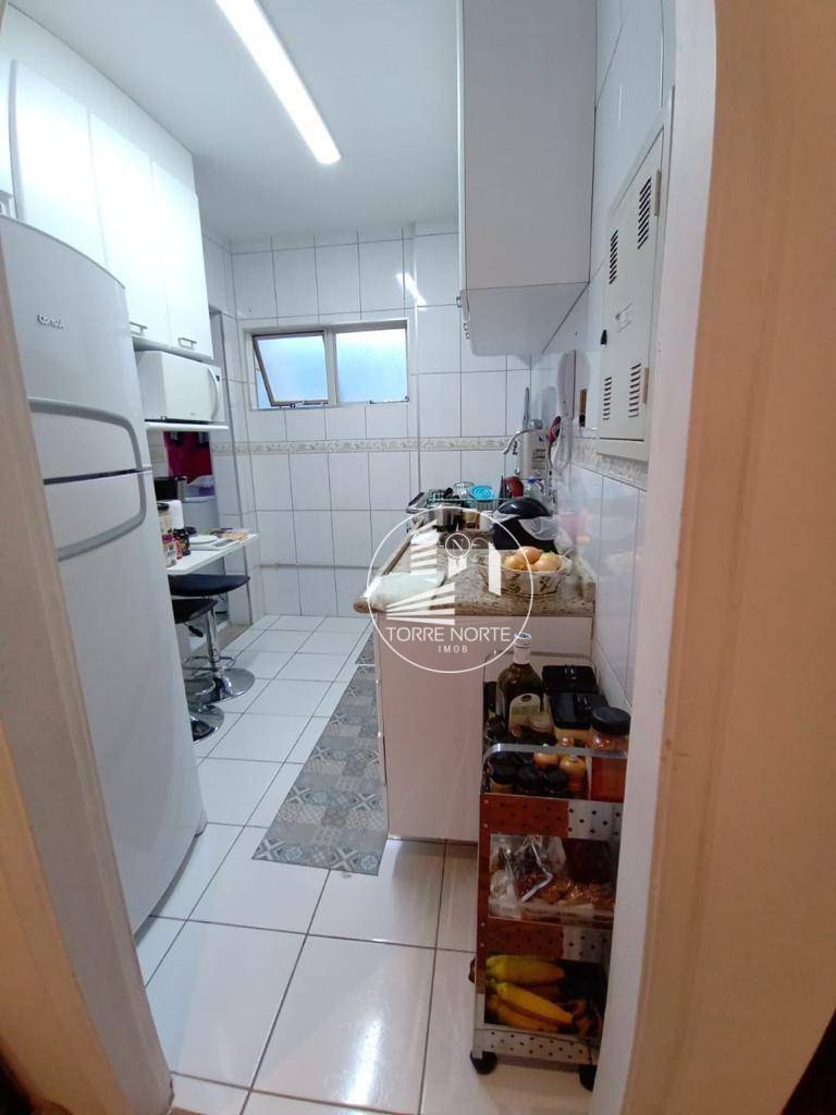 Apartamento à venda com 2 quartos, 57m² - Foto 14