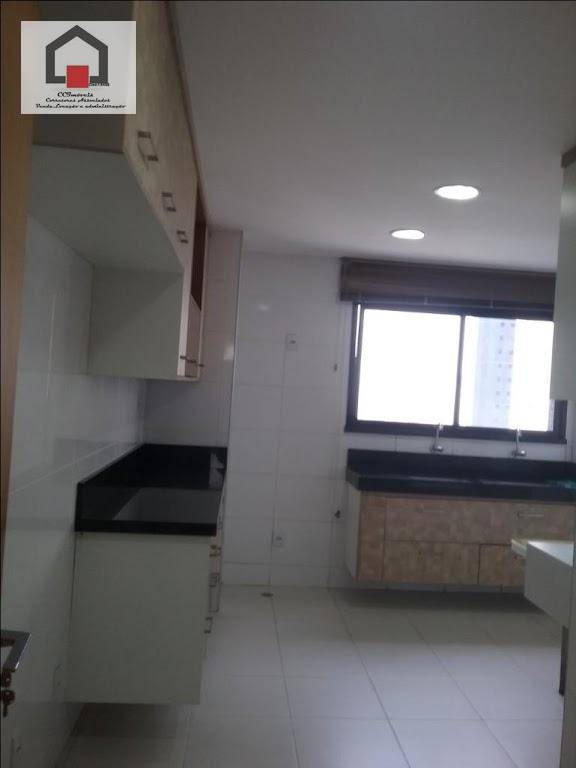 Apartamento à venda com 3 quartos, 198m² - Foto 16