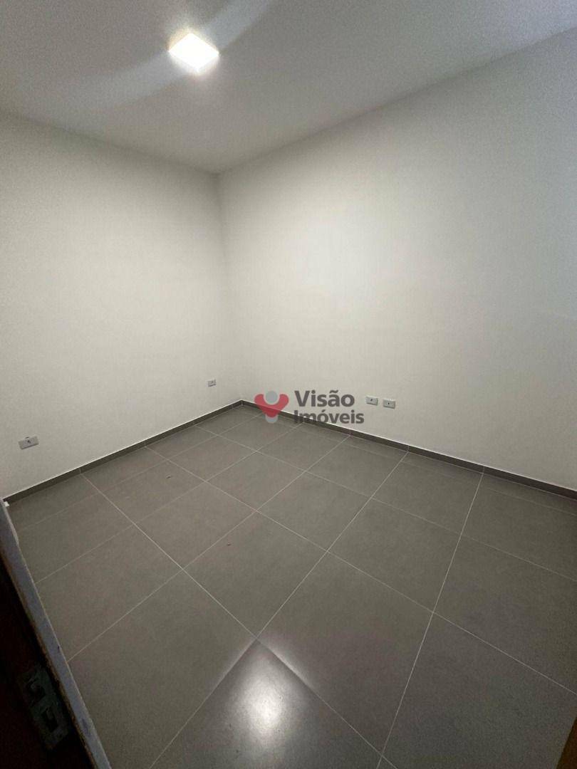 Casa à venda com 2 quartos, 60m² - Foto 8