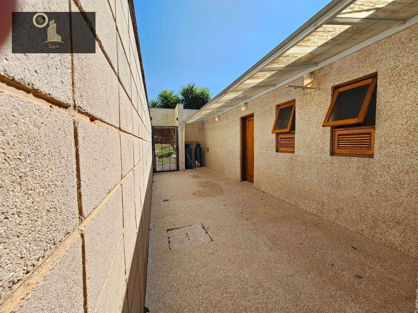 Casa de Condomínio à venda com 4 quartos, 450m² - Foto 19