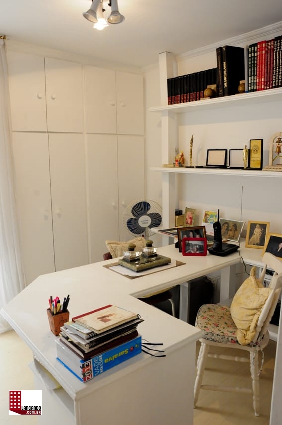 Apartamento à venda com 4 quartos, 220m² - Foto 7