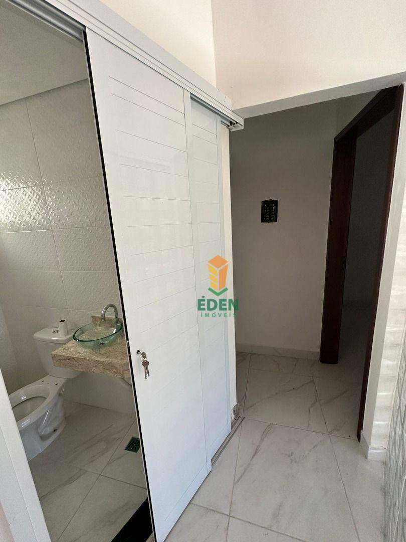 Casa à venda com 2 quartos, 55m² - Foto 10