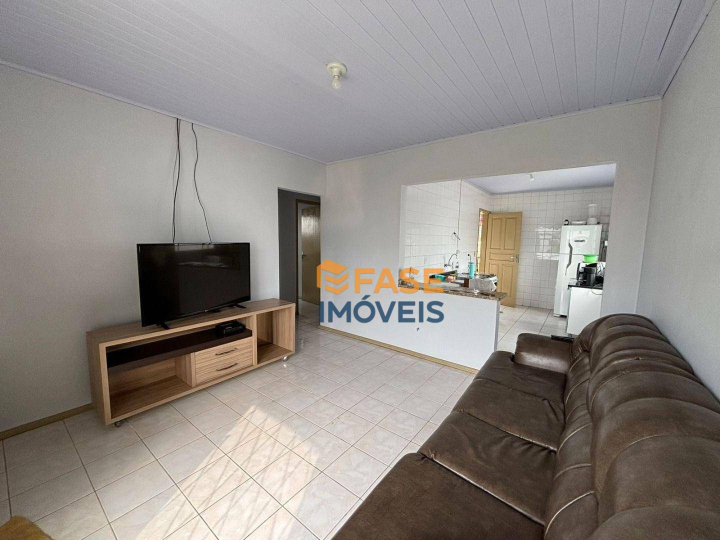 Casa à venda com 3 quartos, 68m² - Foto 5