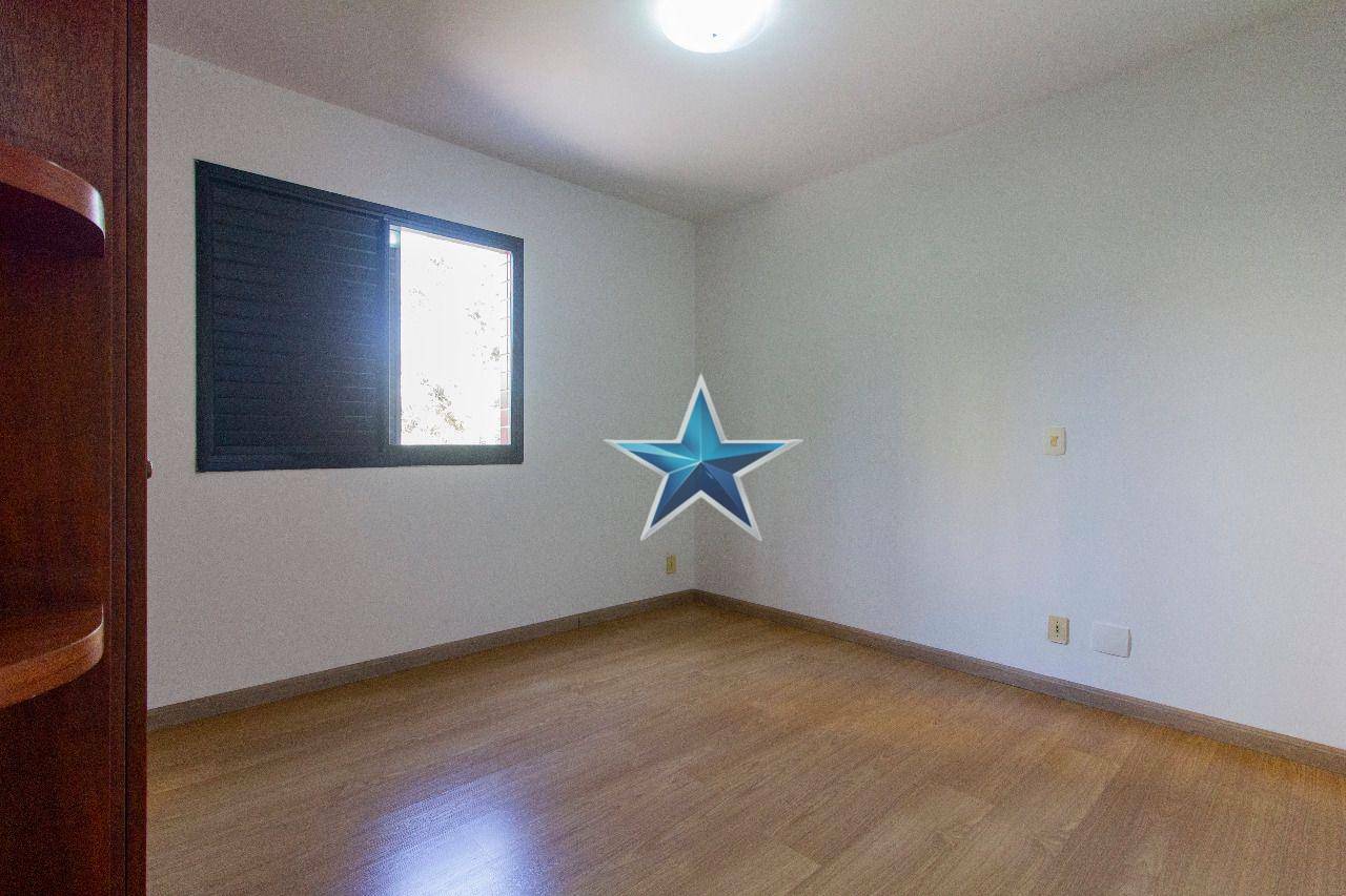 Apartamento à venda com 3 quartos, 121m² - Foto 19