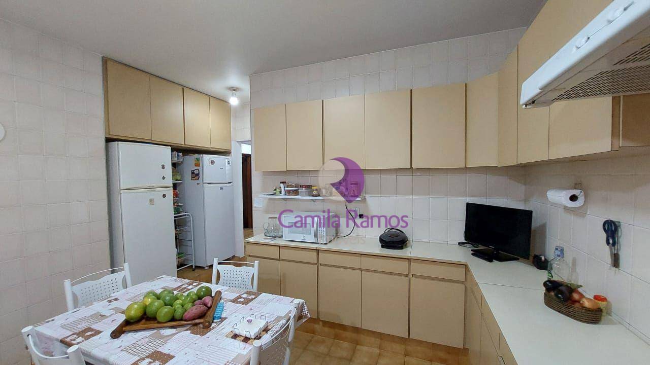 Casa para alugar com 3 quartos, 421m² - Foto 24