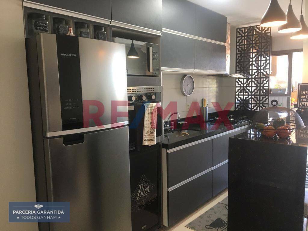 Apartamento à venda com 2 quartos, 78m² - Foto 3