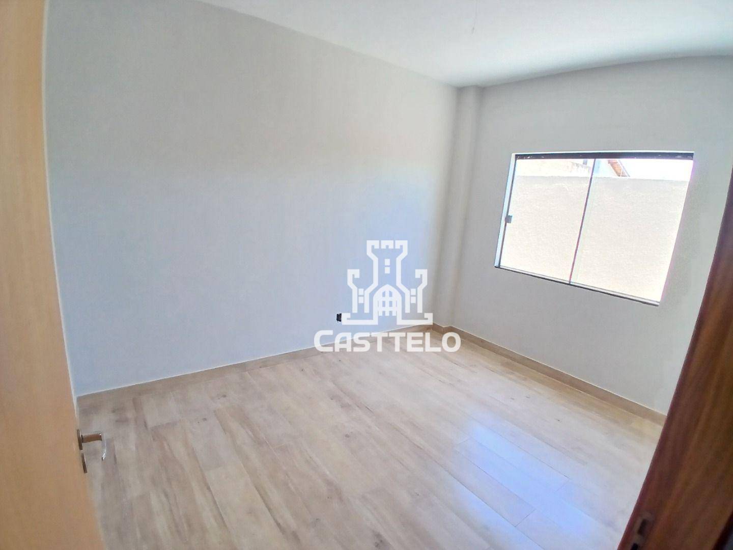 Casa à venda com 2 quartos, 61m² - Foto 12