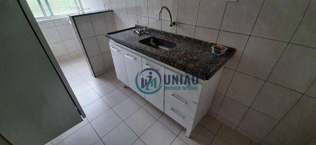 Apartamento à venda com 2 quartos, 60m² - Foto 17