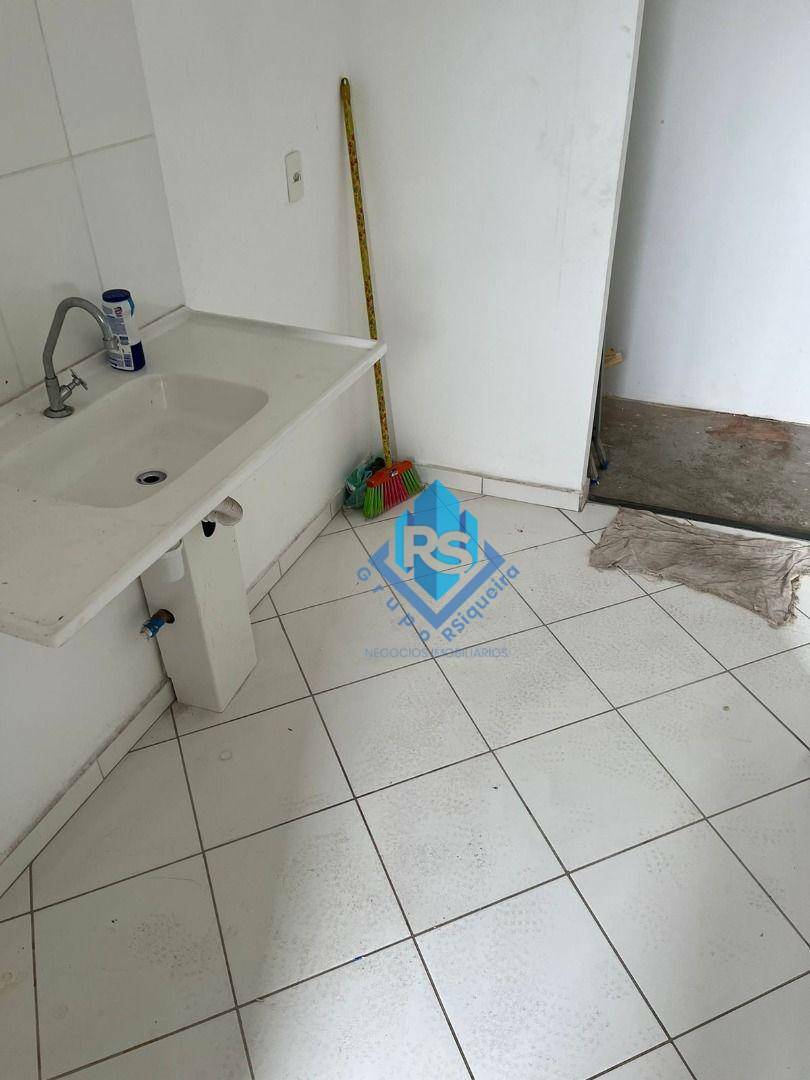 Apartamento à venda com 2 quartos, 44m² - Foto 4