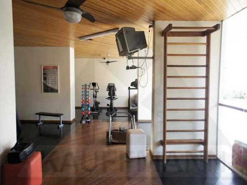 Apartamento à venda com 3 quartos, 134m² - Foto 2