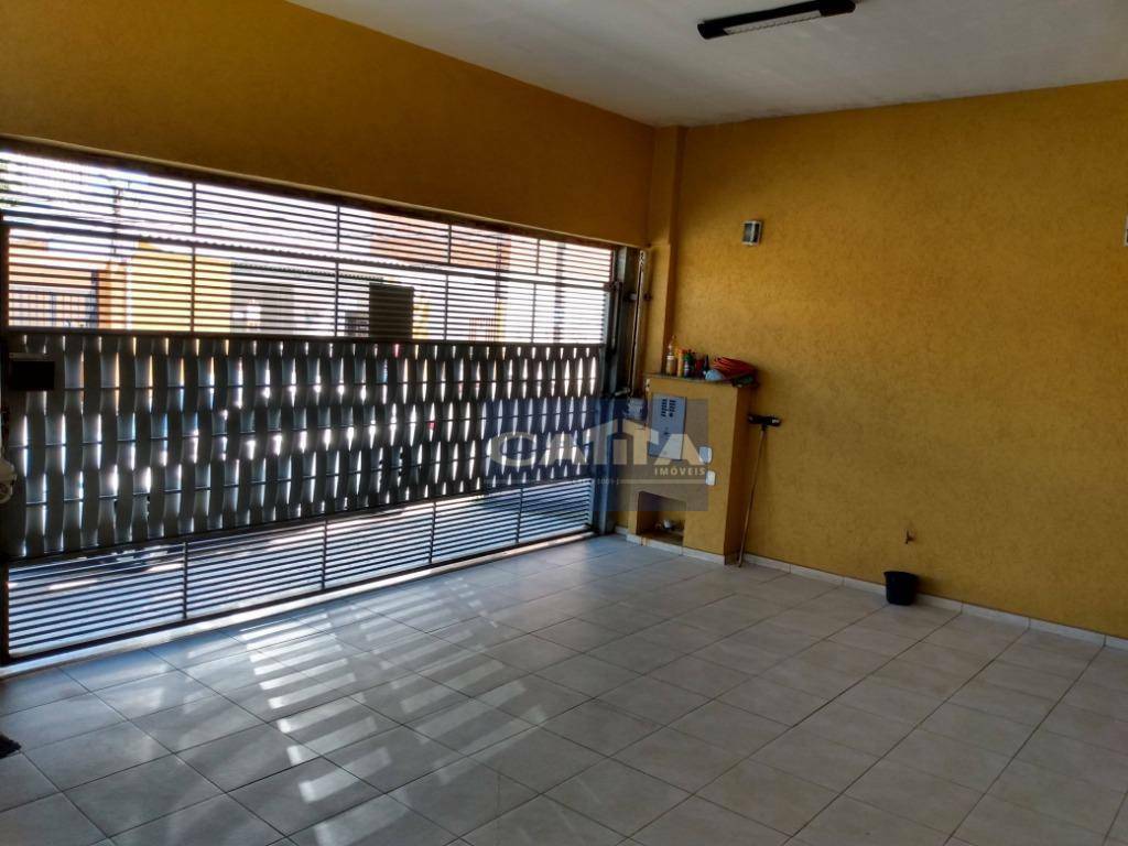 Sobrado à venda com 3 quartos, 180m² - Foto 3