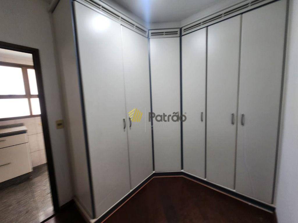 Apartamento à venda com 3 quartos, 150m² - Foto 19