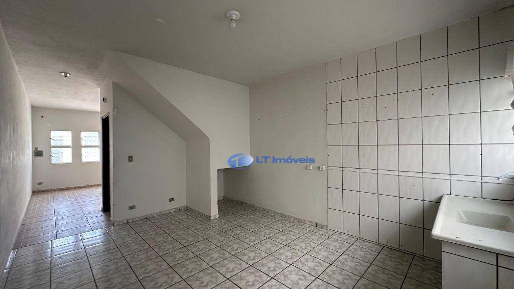 Sobrado para alugar com 2 quartos, 95m² - Foto 12