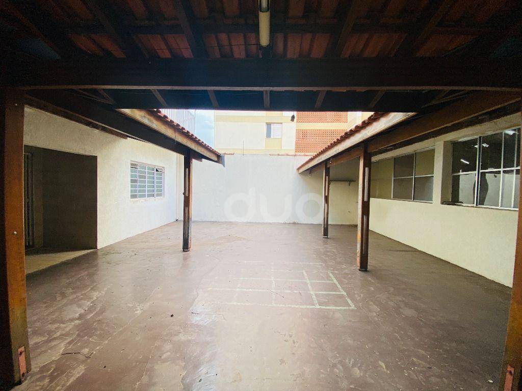 Casa à venda com 3 quartos, 327m² - Foto 21