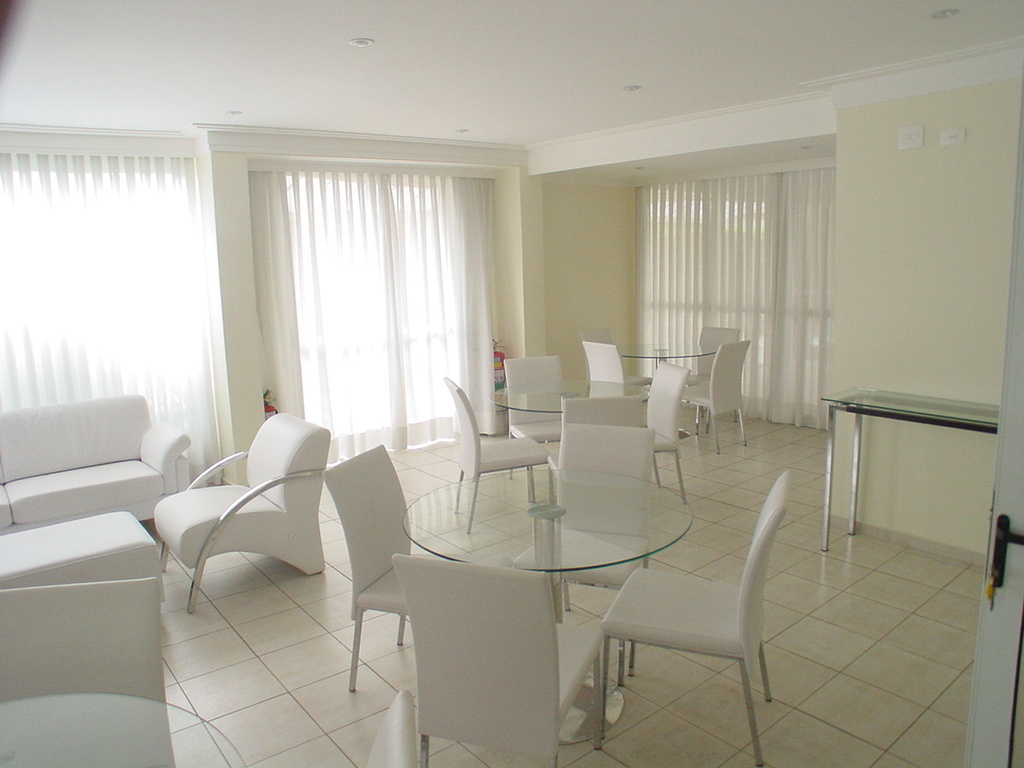 Apartamento à venda com 3 quartos, 82m² - Foto 3